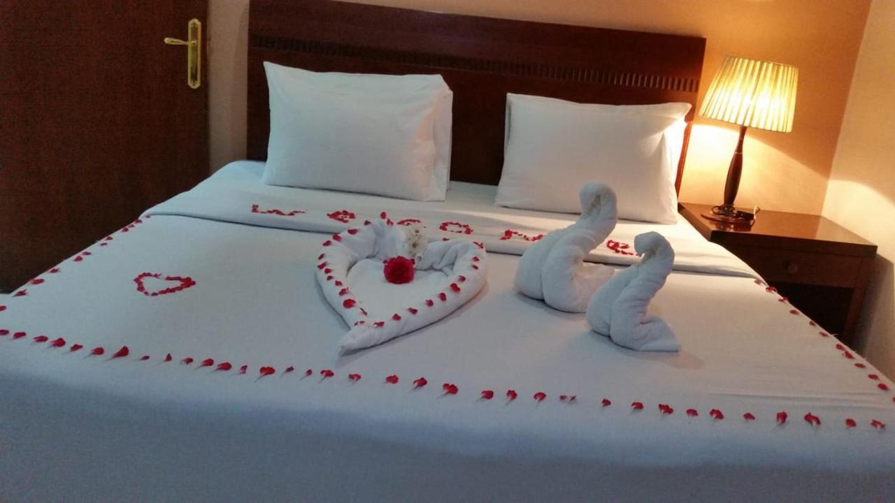 Continental Suite Farwaniya Kuwait City Luaran gambar
