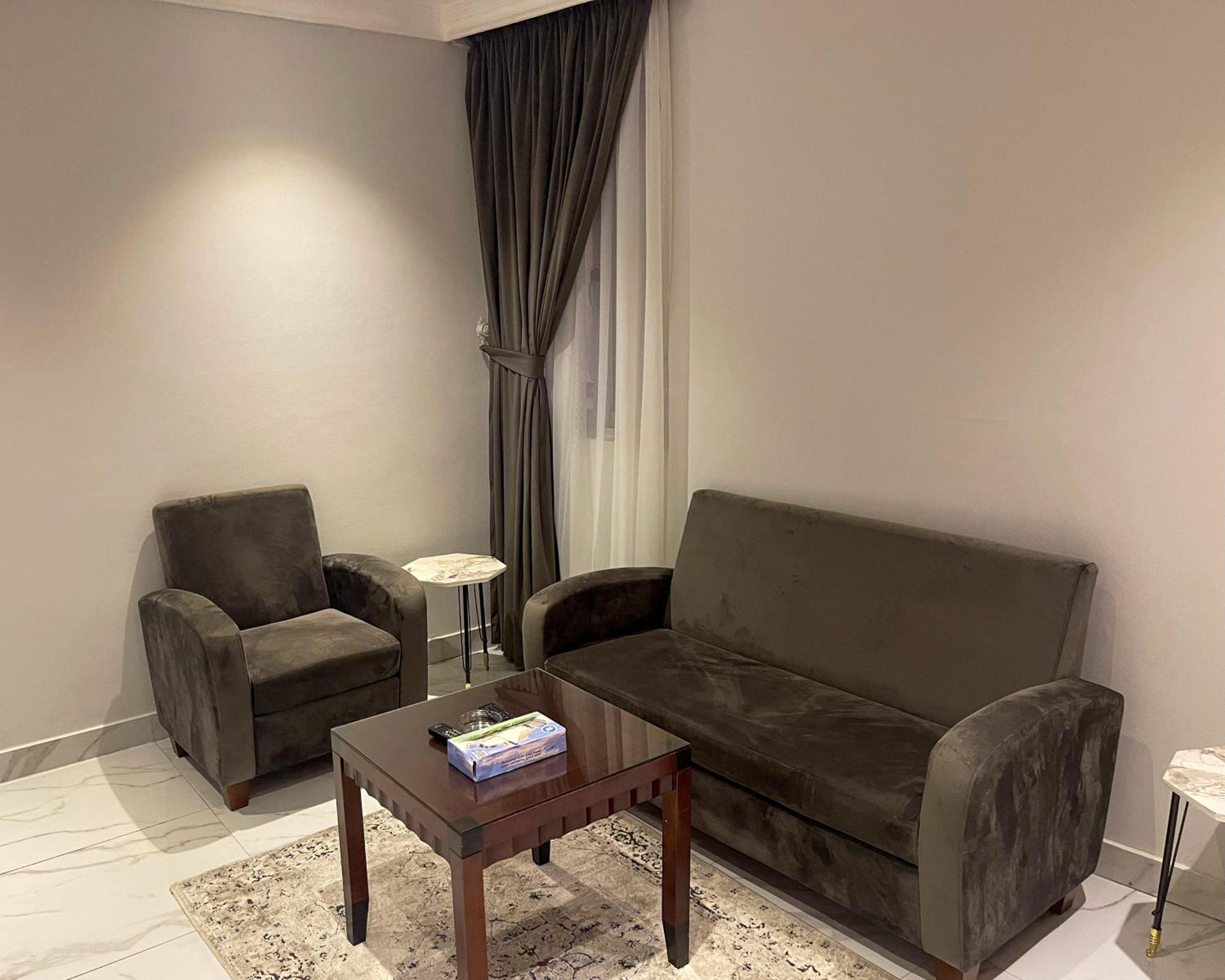 Continental Suite Farwaniya Kuwait City Luaran gambar