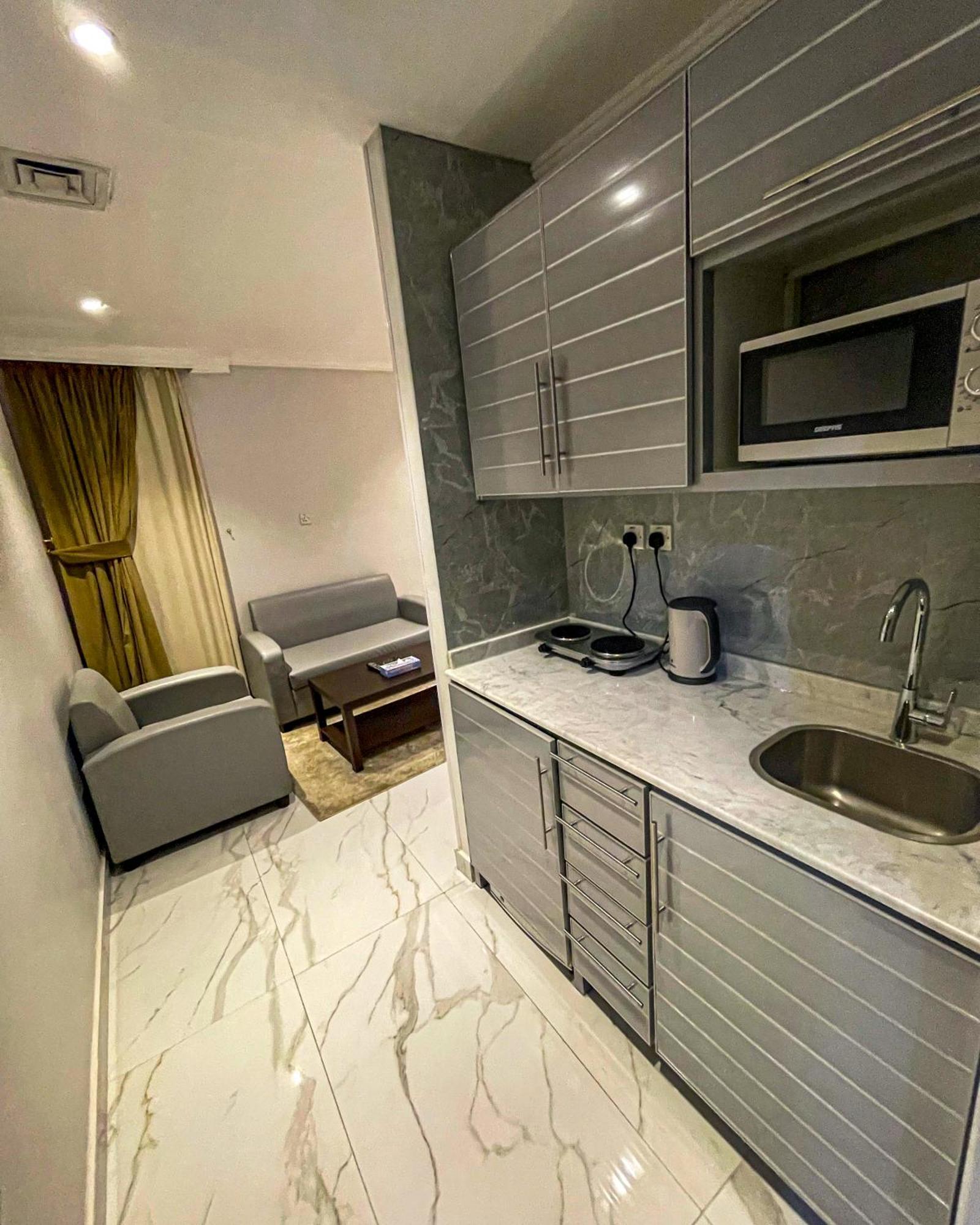 Continental Suite Farwaniya Kuwait City Luaran gambar