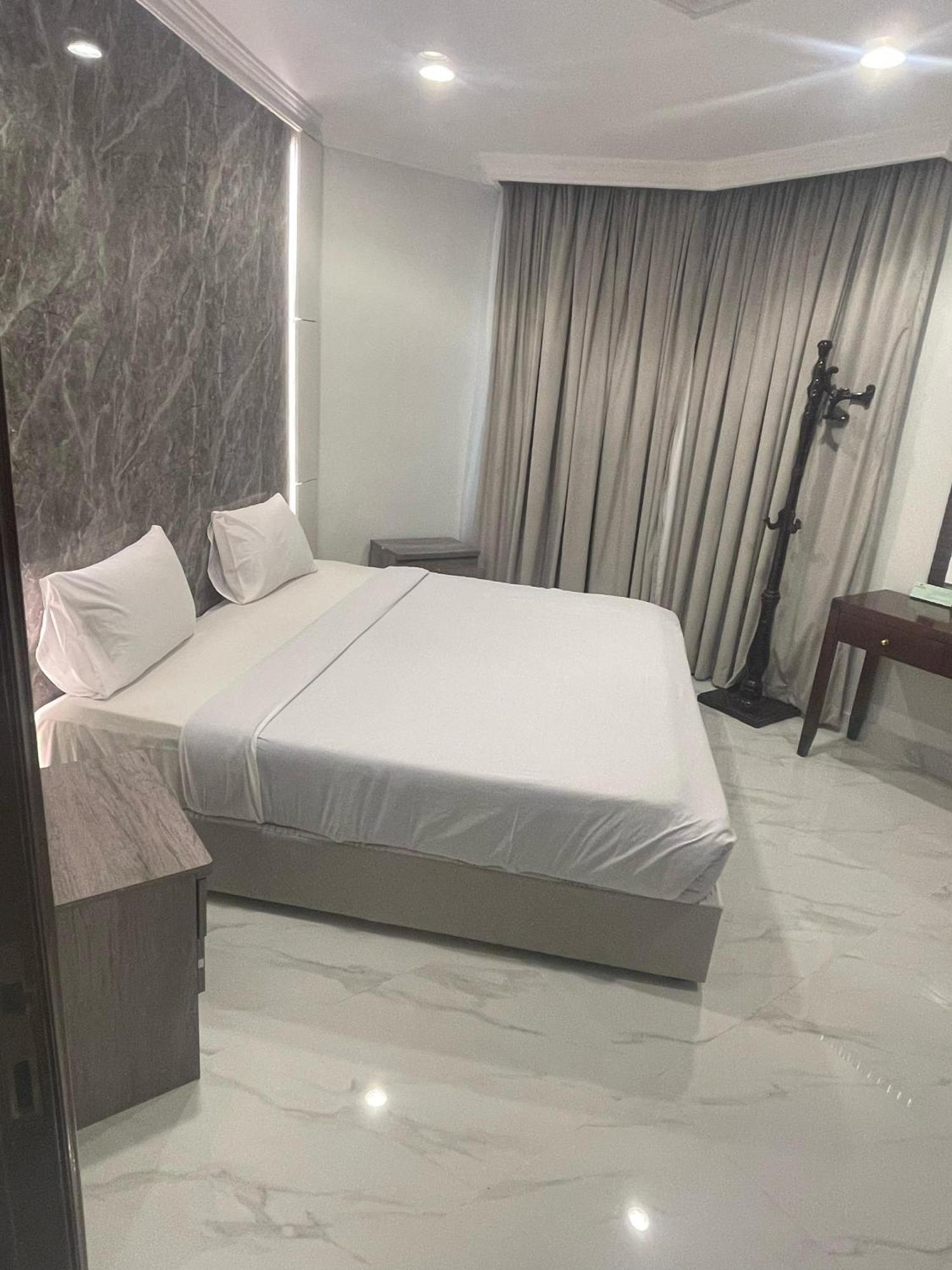 Continental Suite Farwaniya Kuwait City Luaran gambar