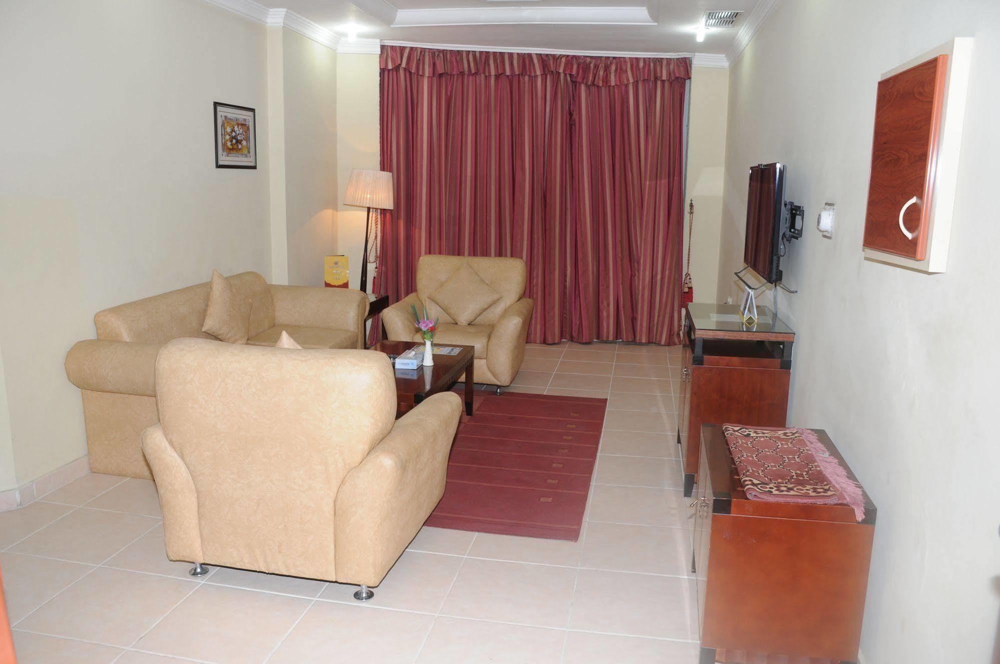 Continental Suite Farwaniya Kuwait City Luaran gambar